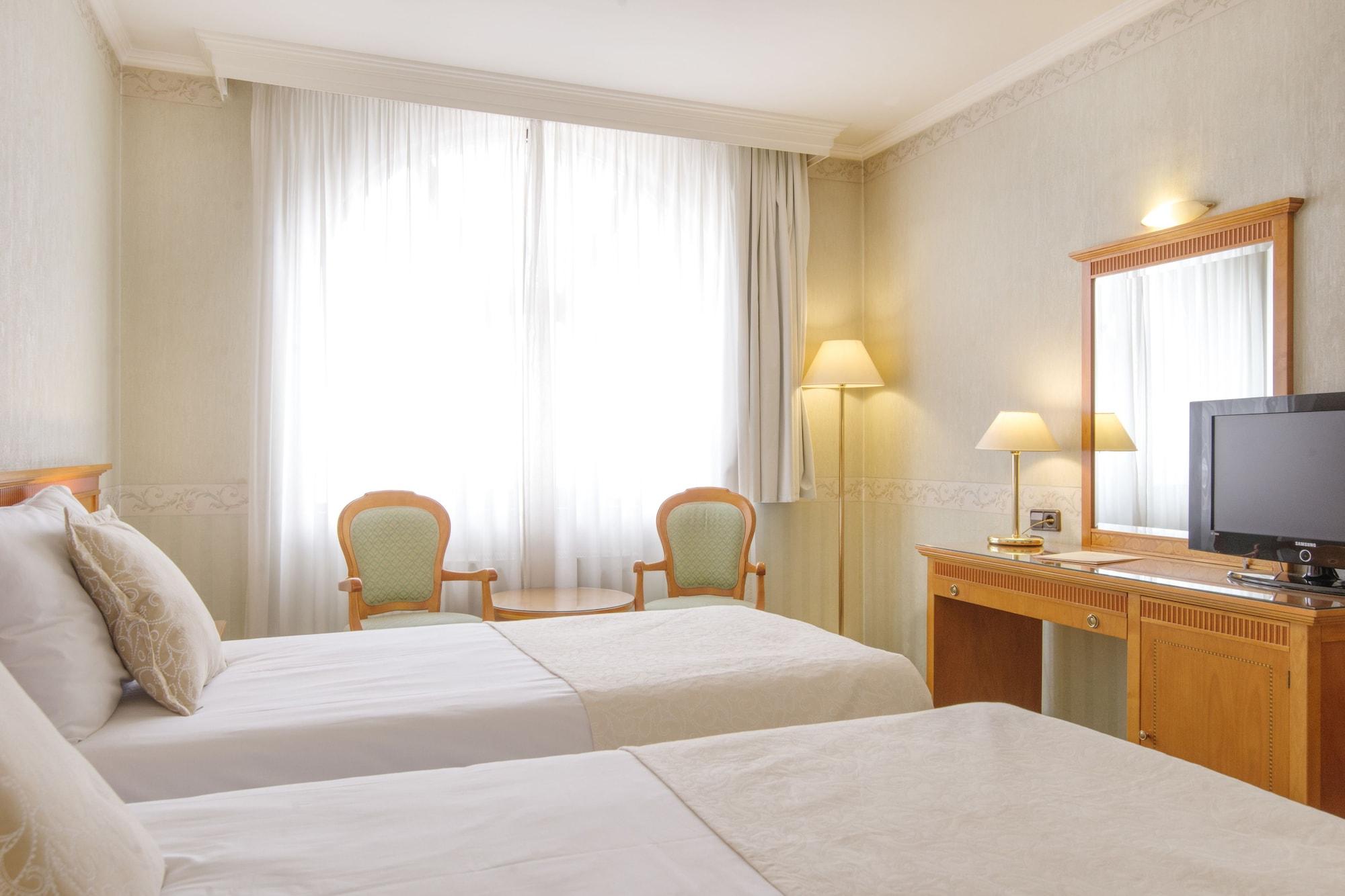 Hotel Downtown - Top Location In The Heart Of Sofia City Εξωτερικό φωτογραφία