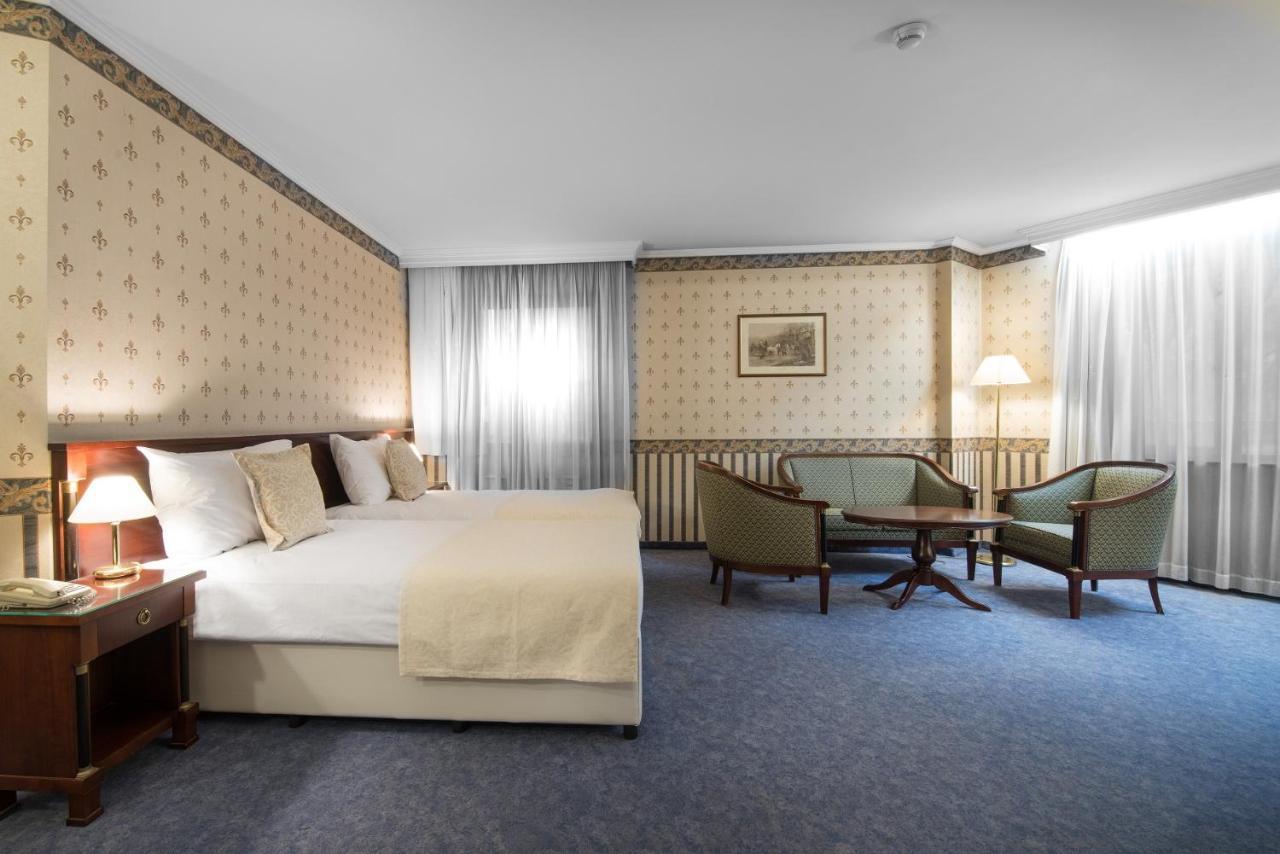 Hotel Downtown - Top Location In The Heart Of Sofia City Εξωτερικό φωτογραφία
